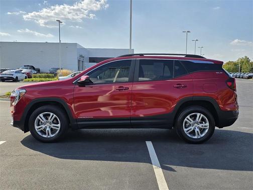 2022 GMC Terrain SLE