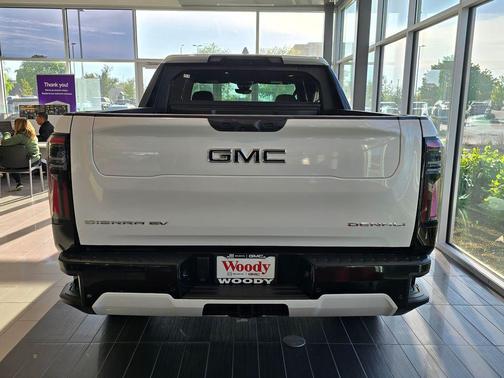 2025 GMC Sierra EV Extended Range Denali