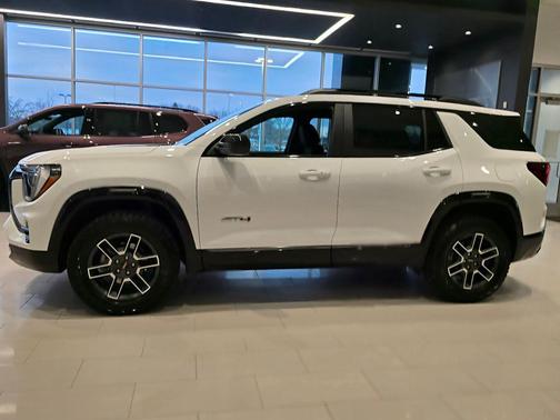 2026 GMC Terrain AWD AT4