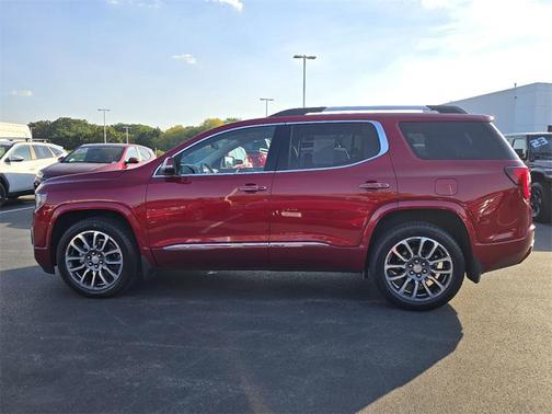 2022 GMC Acadia Denali