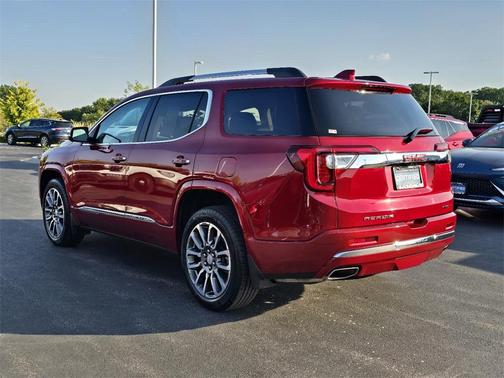2022 GMC Acadia Denali