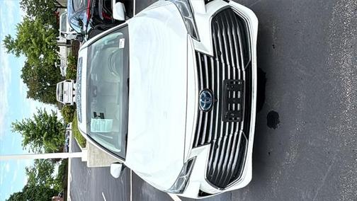 2019 Toyota Avalon Hybrid Limited