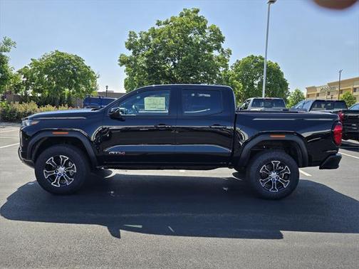 2025 GMC Canyon Base
