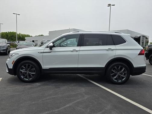 2022 Volkswagen Tiguan 2.0T SE 4MOTION