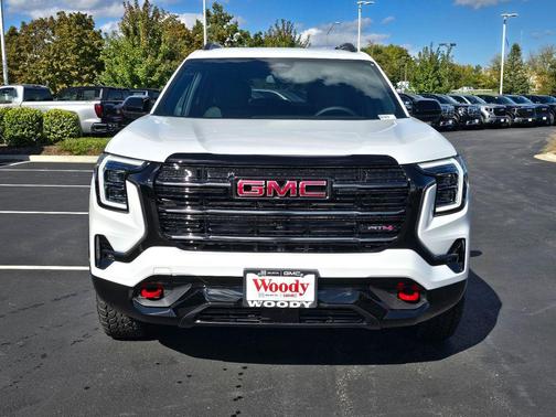 2026 GMC Terrain AWD AT4