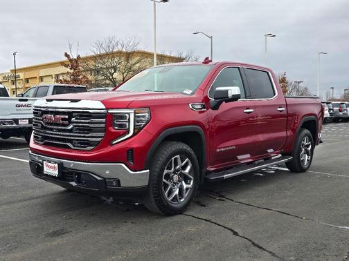 2025 GMC Sierra 1500 SLT
