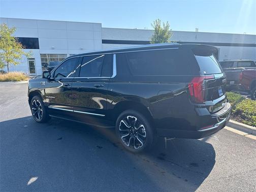 2025 GMC Yukon XL 4WD Elevation