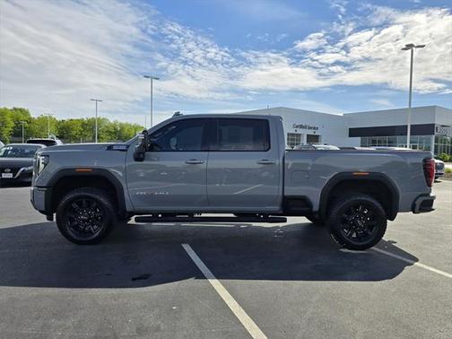 2025 GMC Sierra 2500 AT4