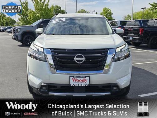 2023 Nissan Pathfinder SL 4WD