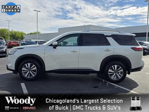 2023 Nissan Pathfinder SL 4WD