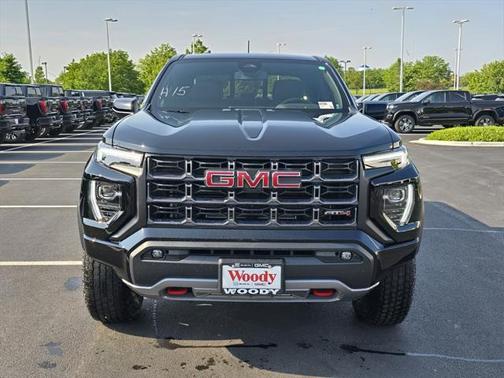 2025 GMC Canyon Base