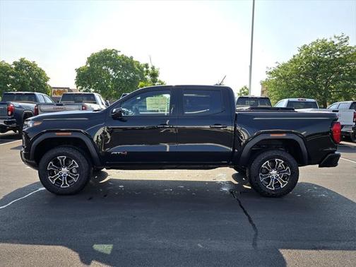 2025 GMC Canyon Base
