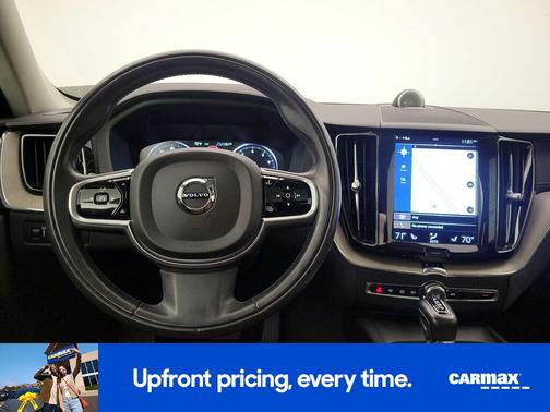 White 2018 Volvo XC60 T6 Inscription