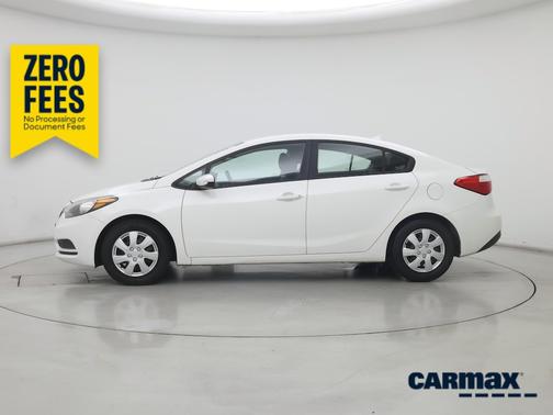White 2016 Kia Forte LX