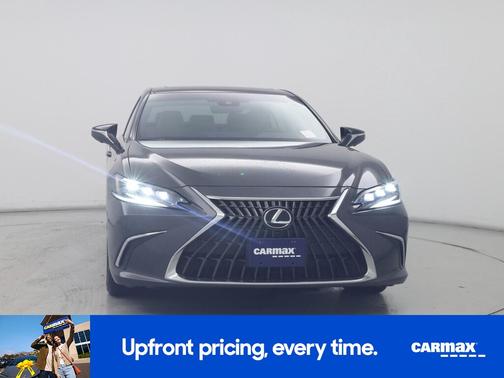 2025 Lexus ES 300h Luxury