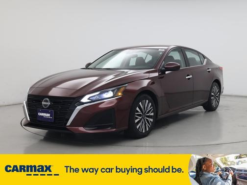 2023 Nissan Altima SV