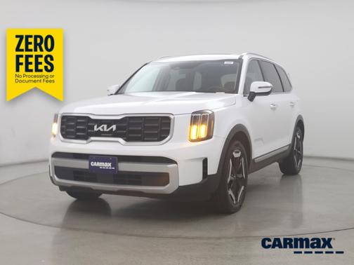 White 2024 Kia Telluride S