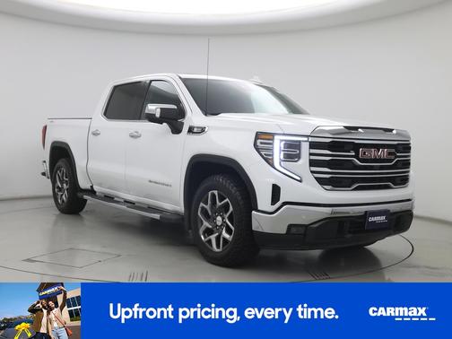 White 2023 GMC Sierra 1500 SLT