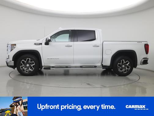 White 2023 GMC Sierra 1500 SLT