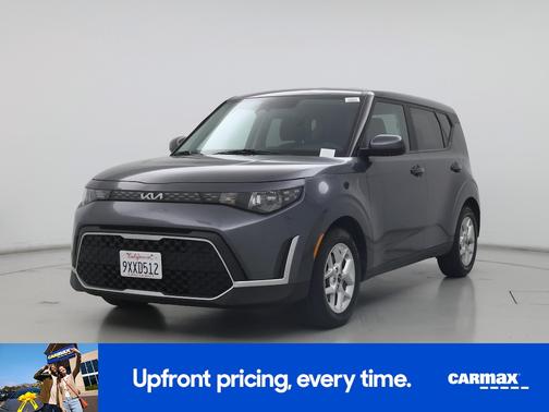 Gray 2023 Kia Soul LX
