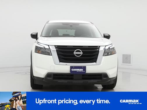 2024 Nissan Pathfinder S