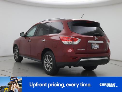 Red 2016 Nissan Pathfinder SL
