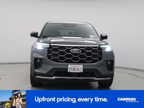 2025 Ford Explorer Platinum