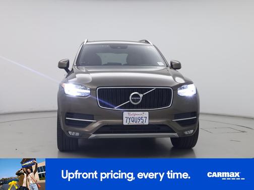 2017 Volvo XC90 T6 Momentum