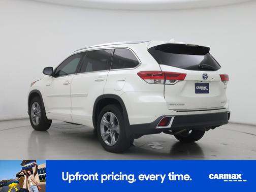 White 2019 Toyota Highlander Hybrid Limited Platinum