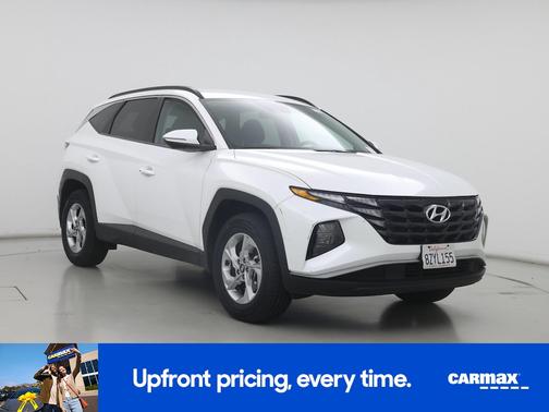 White 2022 Hyundai TUCSON SEL