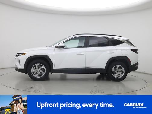 White 2022 Hyundai TUCSON SEL