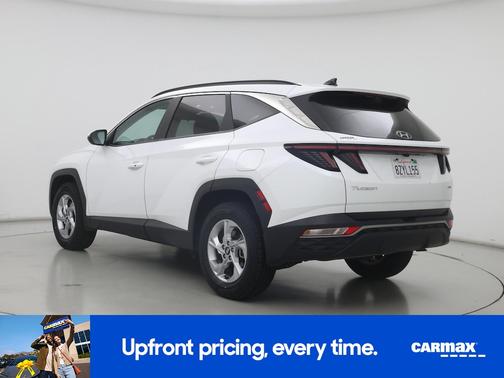 White 2022 Hyundai TUCSON SEL