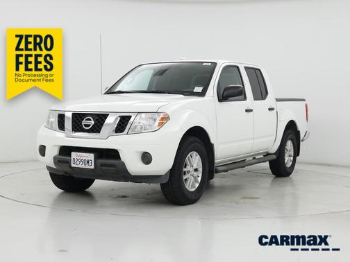 White 2014 Nissan Frontier SV