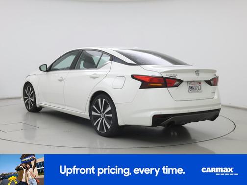 White 2020 Nissan Altima SR
