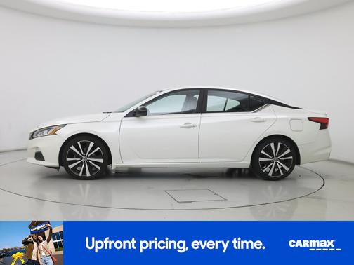 White 2020 Nissan Altima SR