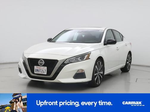 White 2020 Nissan Altima SR