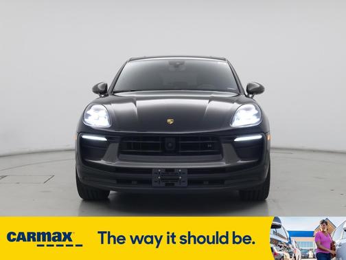 2023 Porsche Macan T