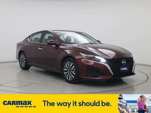 2023 Nissan Altima SV