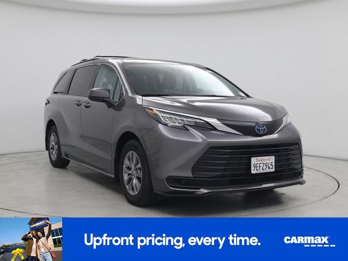 Gray 2023 Toyota Sienna LE