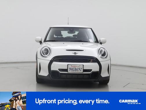 White 2024 MINI Hardtop S