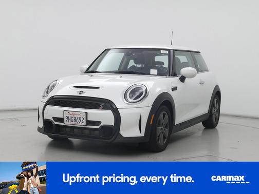 White 2024 MINI Hardtop S