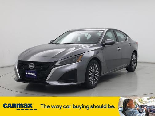 2023 Nissan Altima SV