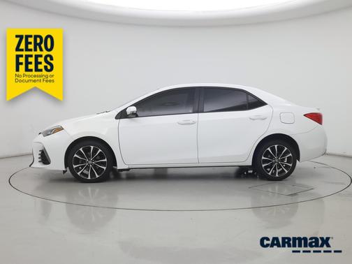 White 2017 Toyota Corolla SE