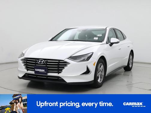 White 2023 Hyundai SONATA SE