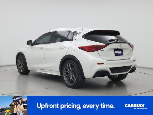 White 2017 INFINITI QX30 Sport