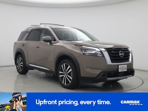 2025 Nissan Pathfinder Platinum