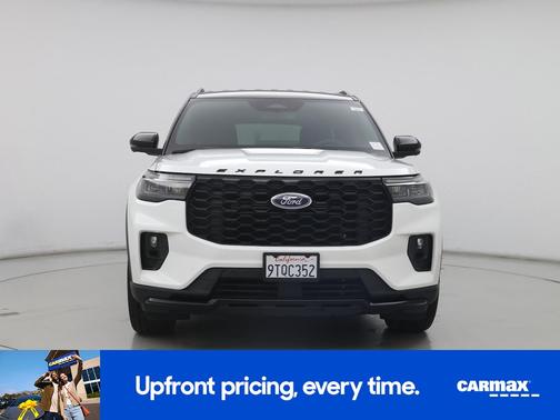 White 2025 Ford Explorer ST-Line