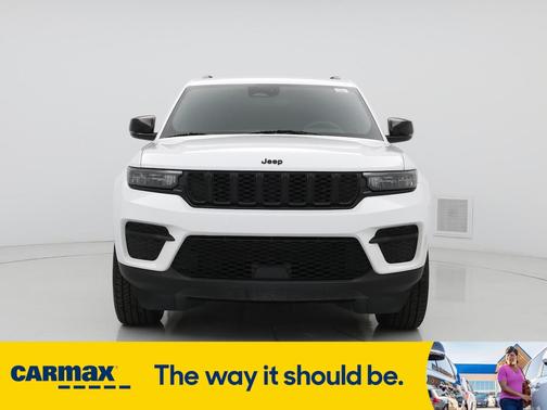 2022 Jeep Grand Cherokee Altitude