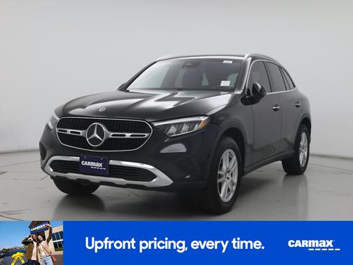 Black 2025 Mercedes-Benz GLC 300
