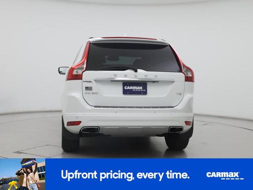 White 2017 Volvo XC60 T5 Inscription